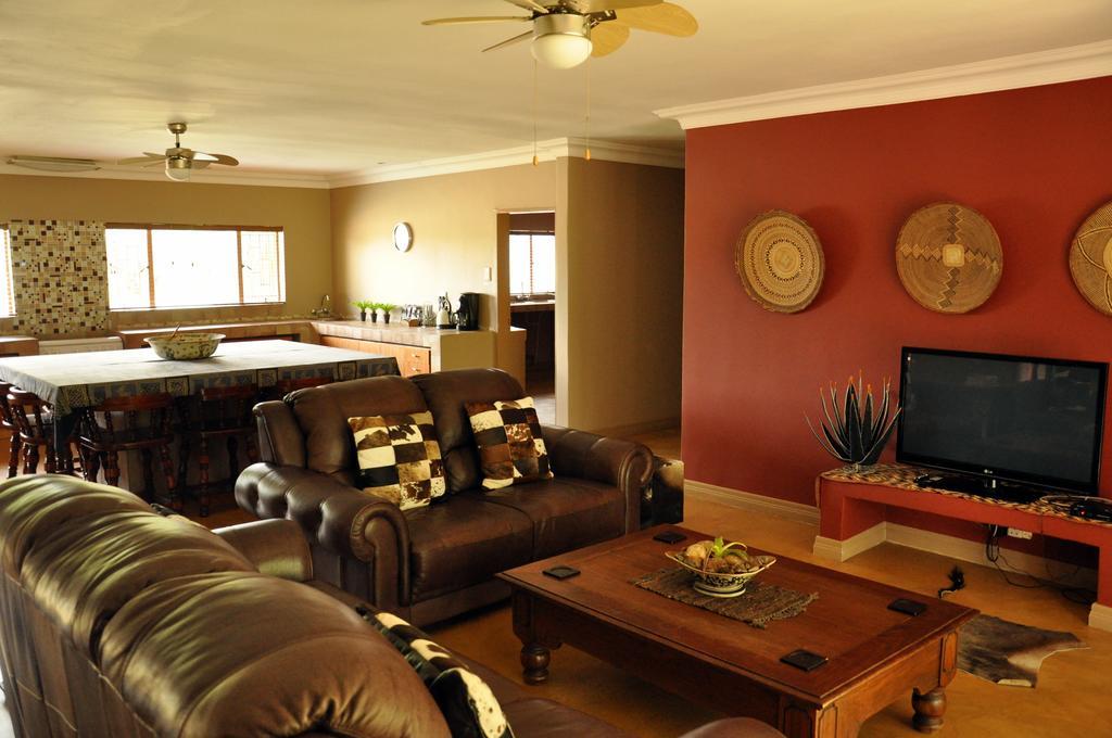 Ukutula Lion Lodge Beestekraal  Room photo